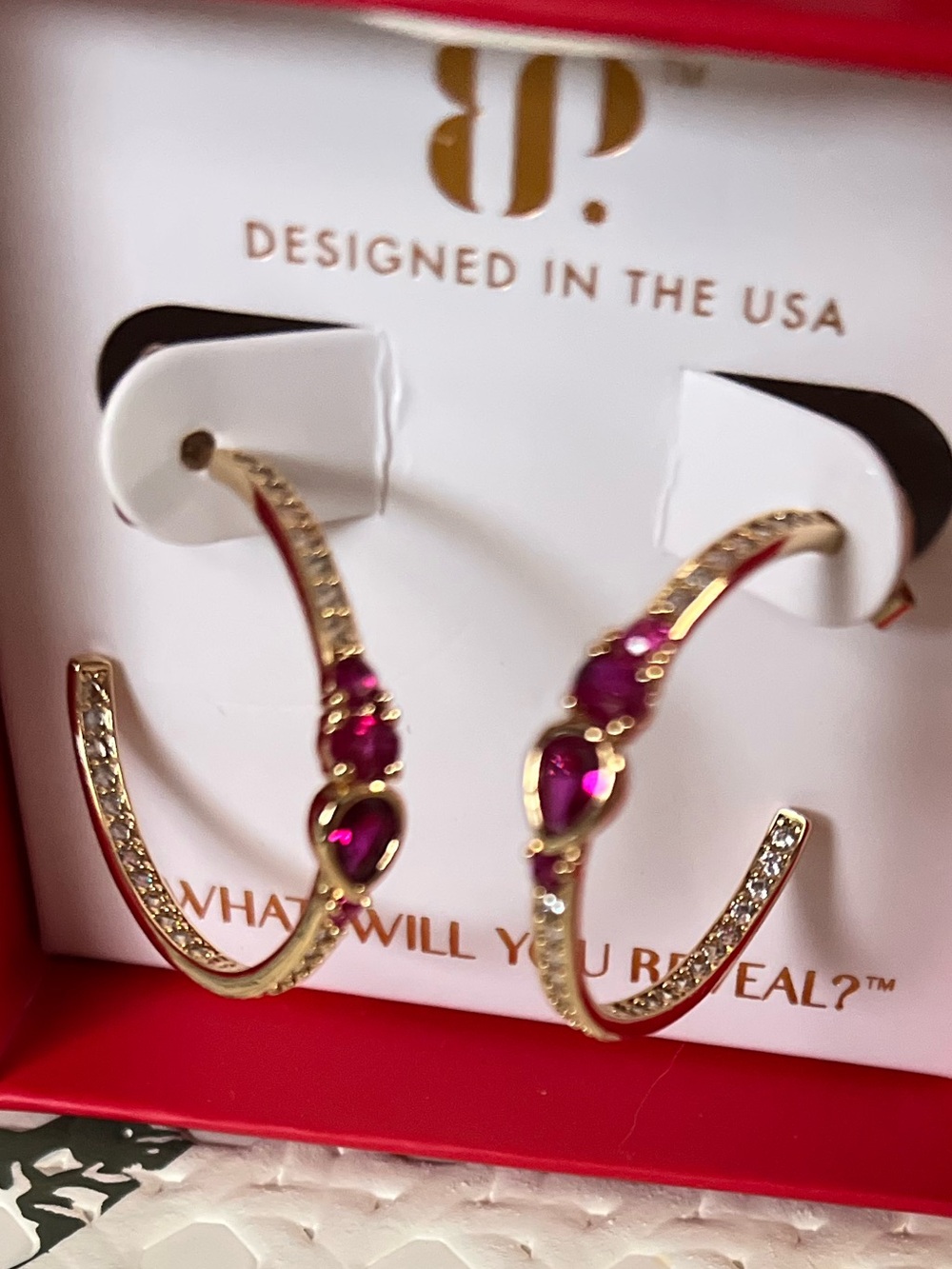 Bomb Party Earrings & Necklace Set NWT